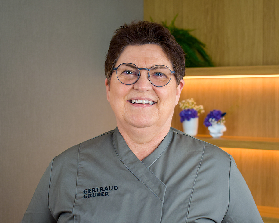 Eine von 1200 Gertraud Gruber Fachkosmetikerinnen