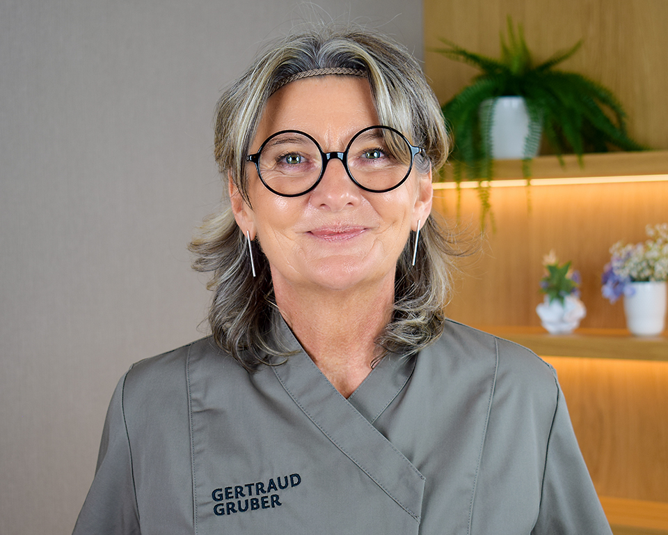 Eine von 1200 Gertraud Gruber Fachkosmetikerinnen