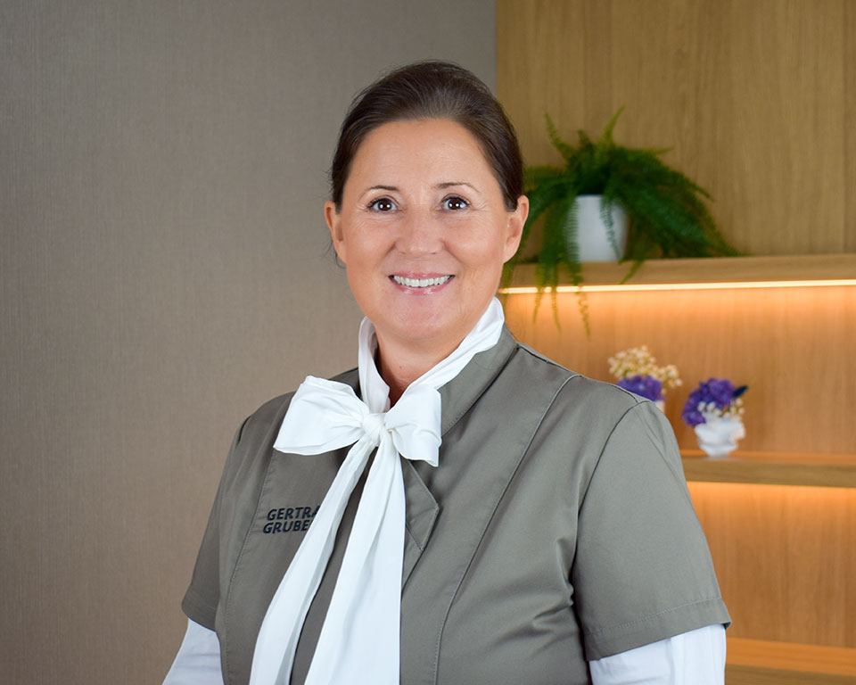 Eine von 1200 Gertraud Gruber Fachkosmetikerinnen