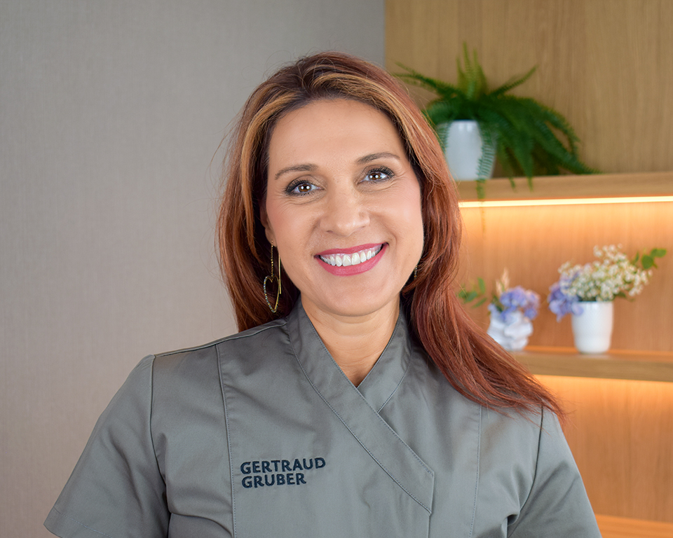 Eine von 1200 Gertraud Gruber Fachkosmetikerinnen