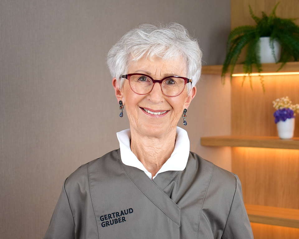 Eine von 1200 Gertraud Gruber Fachkosmetikerinnen