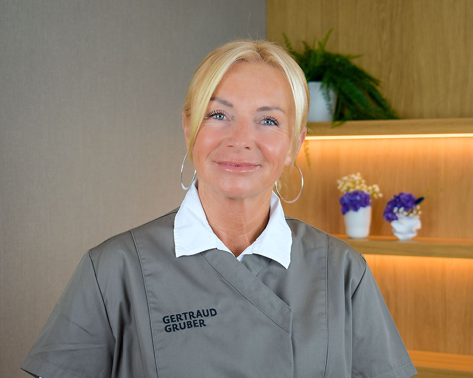 Eine von 1200 Gertraud Gruber Fachkosmetikerinnen