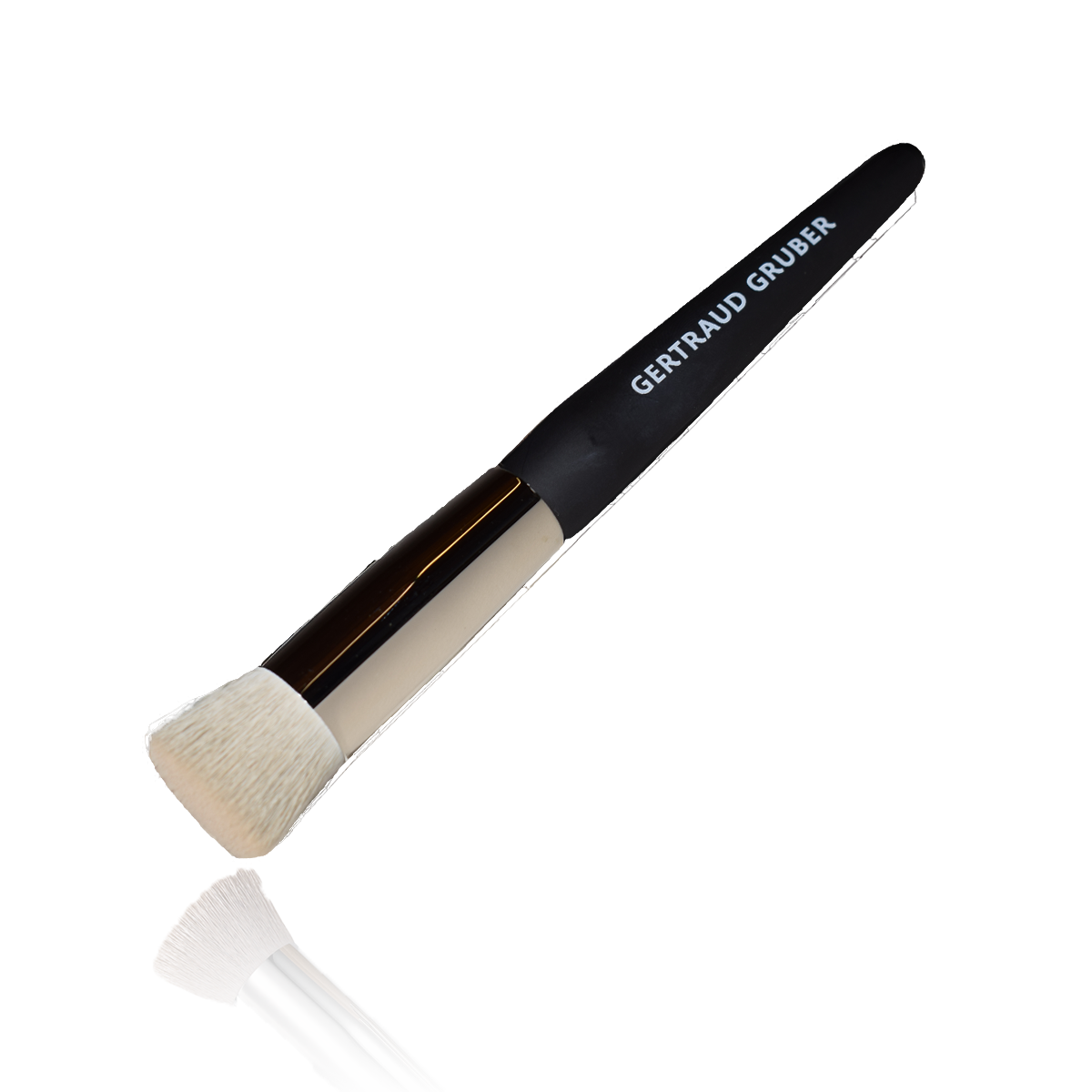 Foundation-Pinsel von Gertraud Gruber Kosmetik für gleichmäßiges, präzises Auftragen von Make-up