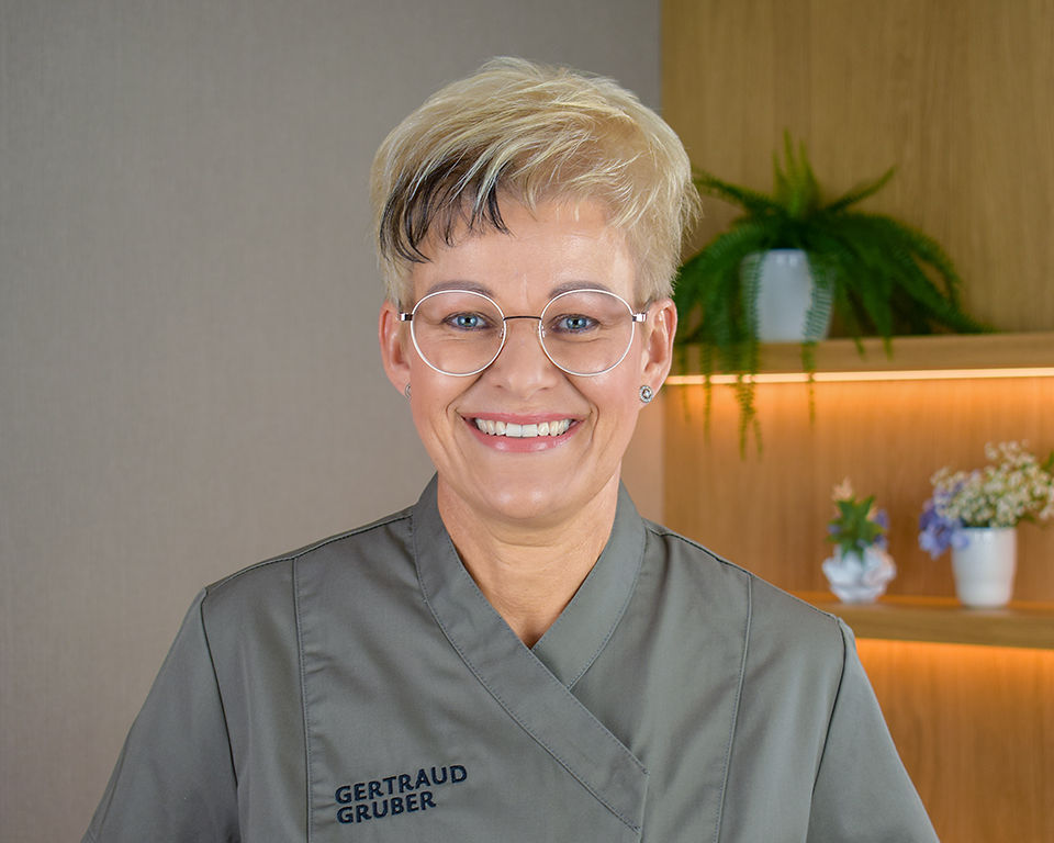 Eine von 1200 Gertraud Gruber Fachkosmetikerinnen